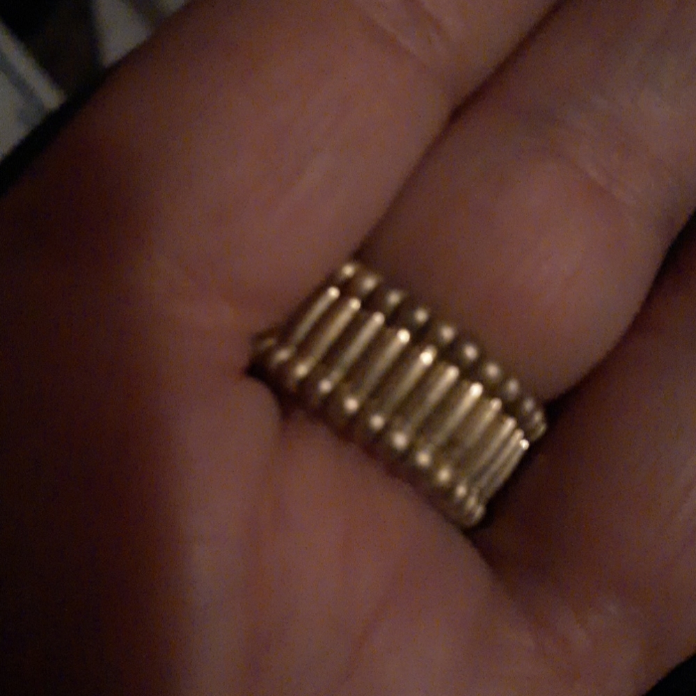 Stretchy ring - Picture 2 of 4